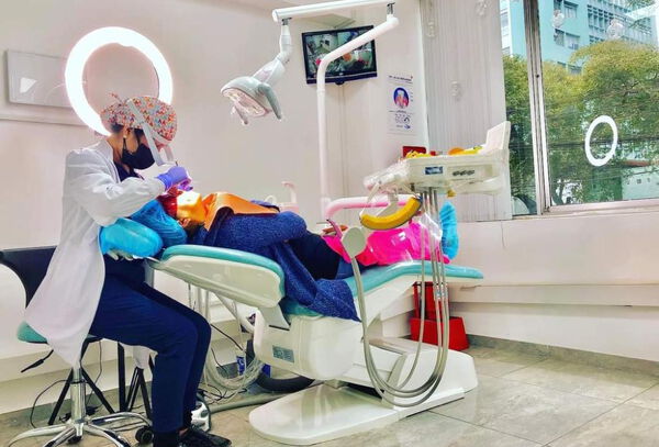 2 Sesiones de Blanqueamiento Dental + Profilaxis