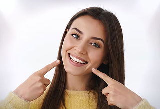Limpieza Dental Completa + Consulta + Fluorización