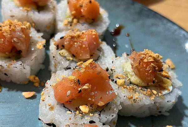 20 o 30 Cortes de A MAKIS + Vaso Gaseosa  A MAR CEVICHERIA