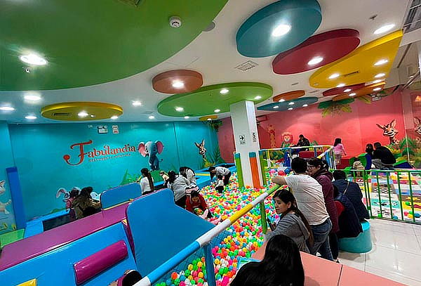 Juegos en Familia en Fabulandia 