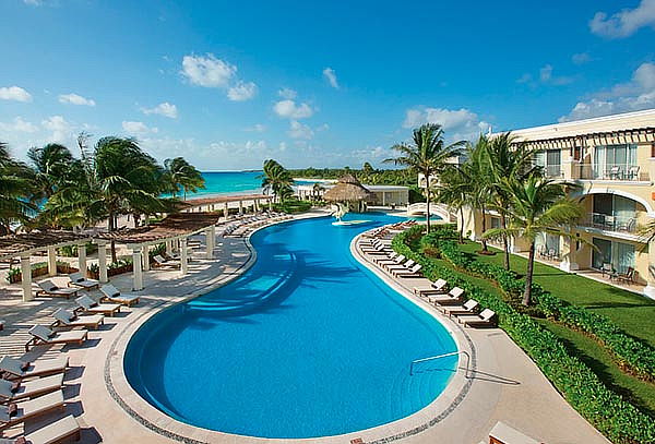 ¡PARA 2! 5D/4N Breathless Punta Cana & Spa