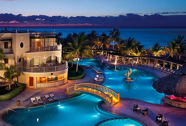 ¡PARA 2! 5D/4N Breathless Punta Cana & Spa