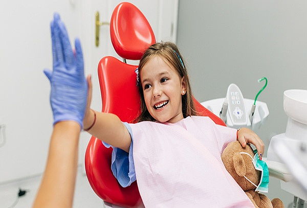 Limpieza con ultrasonido + Profilaxis + Fluor Para Niños