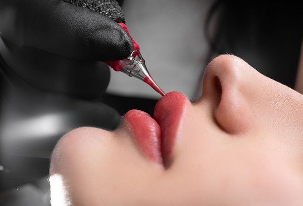 Neutralización de Labios: Más Claros, Uniformes y Naturales 