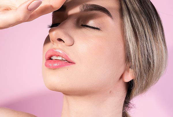 Labios Perfectos con Ácido Hialurónico Europeo