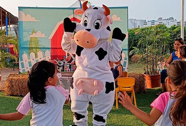 ECOGRANJITA: Granjita Interactiva en Jockey Club