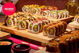 Barra de Libre de  Makis+ Alitas Isushi Sushi Bar 