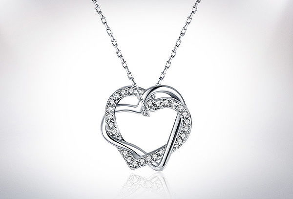 Collar 2 Corazones Entrelazados Bañados en Oro 18K