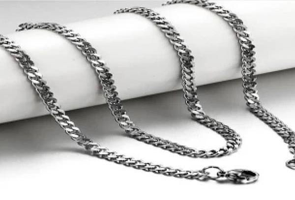 Cadena Lomo de Acero Para Hombre Enchapado en Oro de 18K