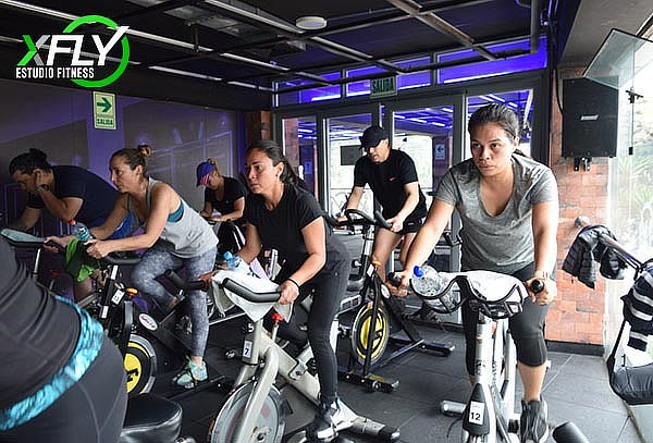 Entrena con XFly Studio Fitness: Planes desde 01 y 03 Meses