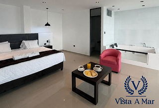 1 Noche de Hospedaje + Desayuno Americano + Piscinas y Más