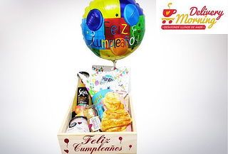 Desayuno Deluxe: Taza Personalizada + Danlac + Jugo y Más 