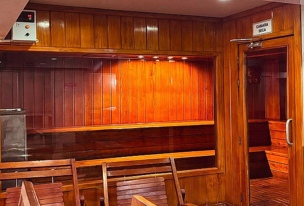 Escapada Romántica para 2 + Jacuzzi + Piscina