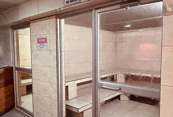 Escapada de Relax para 1 + Jacuzzi + Piscina + 3 Cámaras