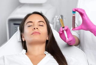Rejuvenecimiento con 6 Tubos de plasma PRP + Dermapen