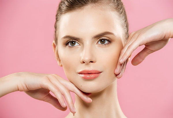 Precio Especial: Afinamiento en Rostro con Carboxi