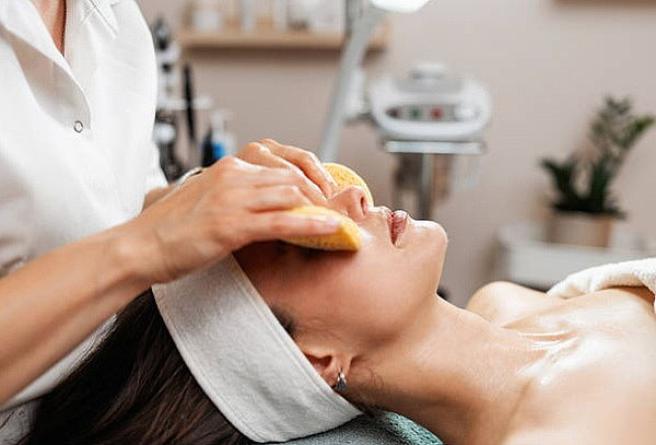 Tratamiento Rejuvenecedor Facial con Exosomas y PDRN