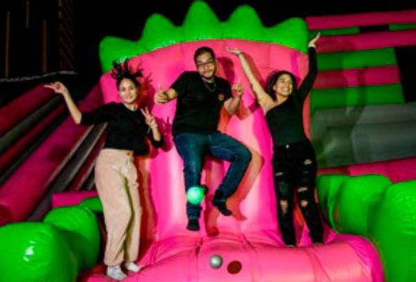 INFLABLES + MAQUINAS RECREATIVAS - Todas Sedes - Lun a Dom
