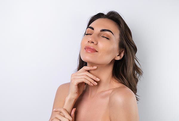 ¡Perfilado Facial Sin Agujas! 16 Sesiones en 4 Visitas