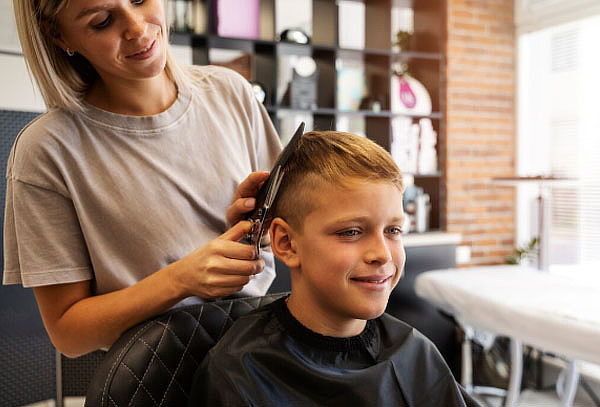 Corte de Cabello + Lavado + Tratamiento - Elige tu Opción 
