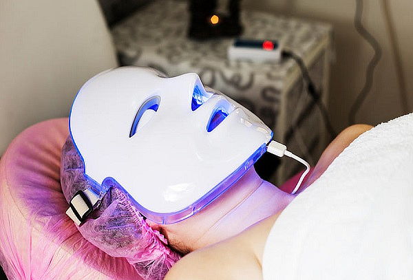 Facial Premium con Punta de Diamante, Luz Led