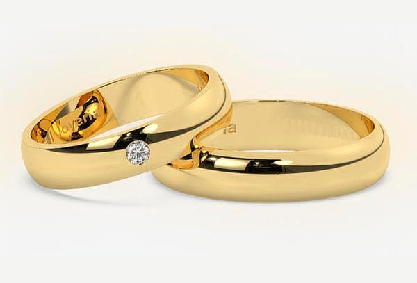 Par de Alianzas Matrimoniales en Plata o Enchapada en Oro