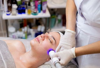 Lipopapada Enzimática + Radiofrecuencia y Drenaje Linfático 