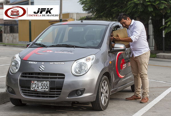 ¡A Conducir! Clases de Manejo - JFK Escuela