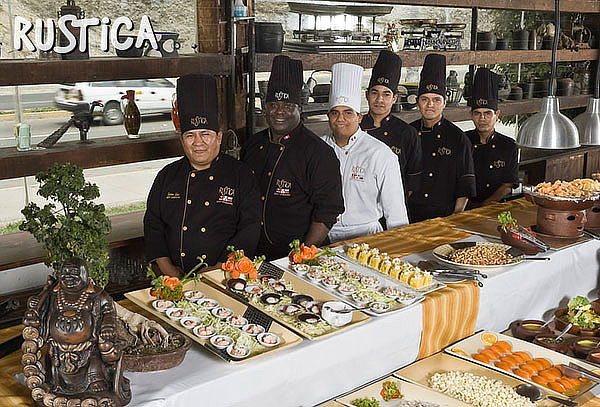 BUFFET Internacional en Rustica Costa Verde