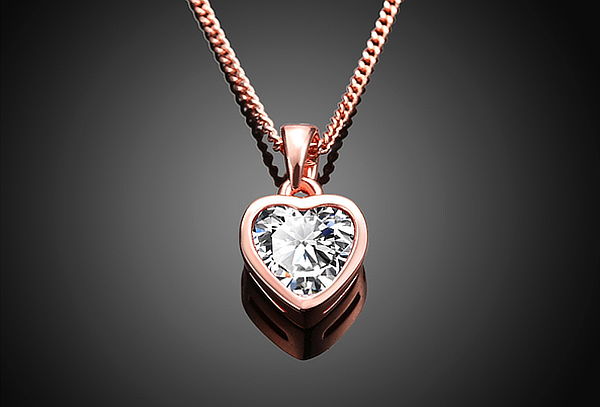 Collar de Corazón Enchapado en Oro Blanco u Oro Rosa