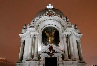Tour Nocturno en ¡Cementerio Presbístero Matías Maestro!